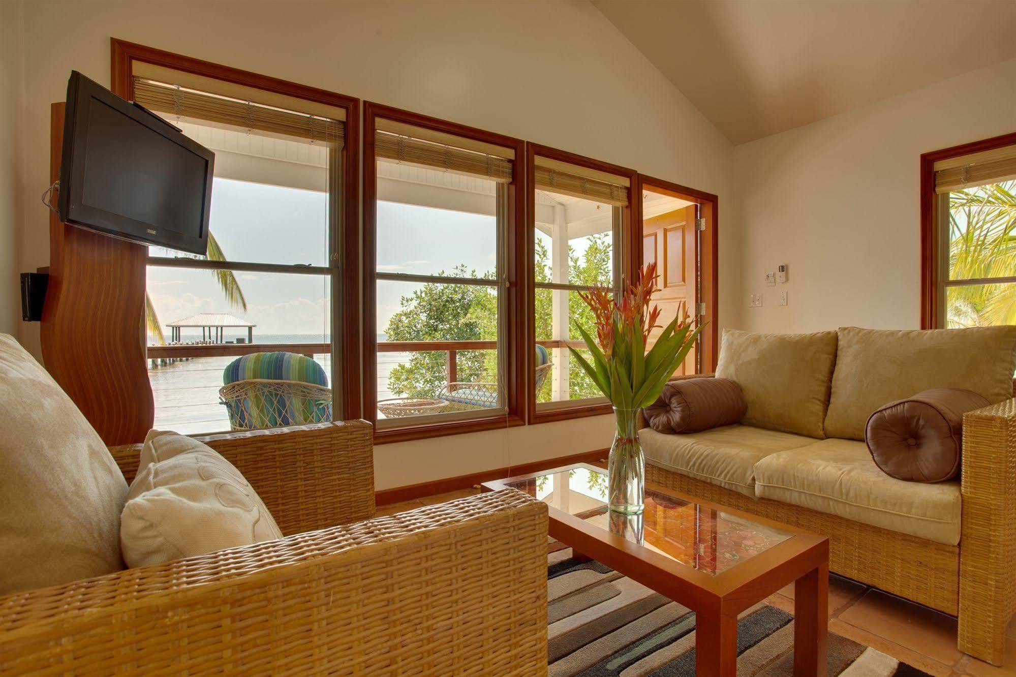 Hatchet Caye Island Resort (Adults Only) Placencia エクステリア 写真
